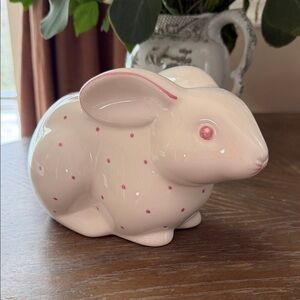 🐰 Tiffany & Co. Ceramic Bunny Coin Bank – Pink Polka Dot Nursery.